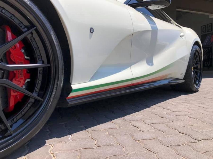 Детали экстерьера Ferrari 812 Superfast by RACE! 2018 года  (фото 6 из 8)